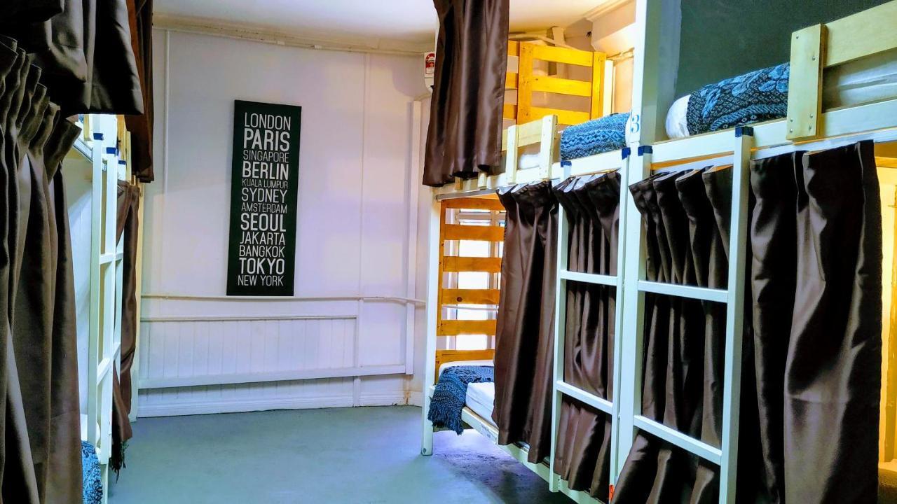 ゲット イン バックパッカーズ コタキナバル エクステリア 写真